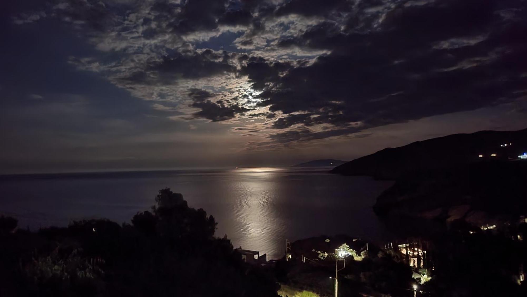 Houlia Home Διαμέρισμα Με Δωρεάν Χώρο Στάθμευσης Stenies Exterior photo